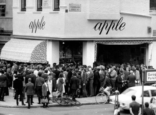 Apple Boutique Closing Down